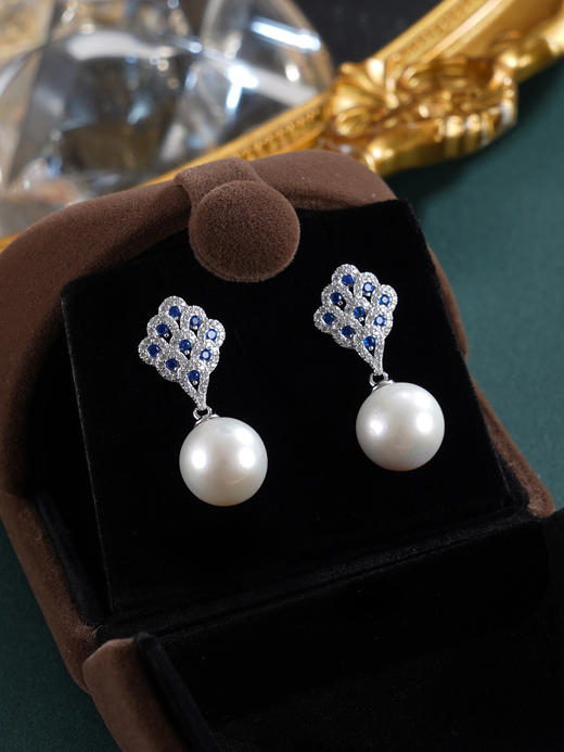子佩集【翠屏缪斯】银S925珍珠惜王妃耳钉【YE0498】11mm珠双色孔雀羽2601 商品图6