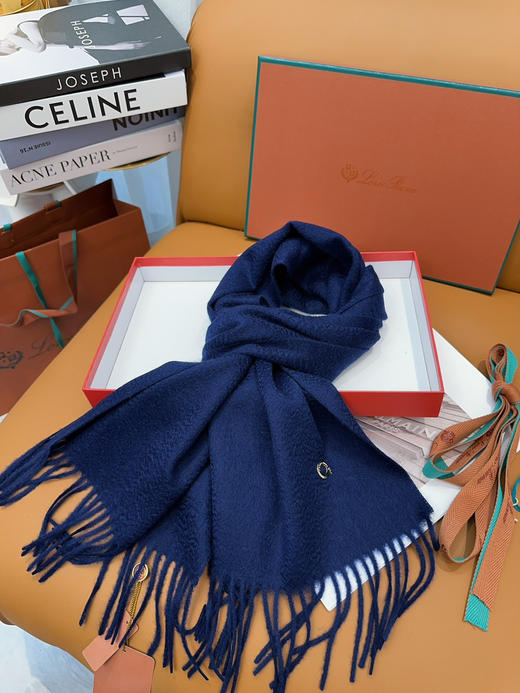 秋冬特惠💰460 诺悠翩雅围巾 经典“水波纹”素色羊绒围巾 商品图1