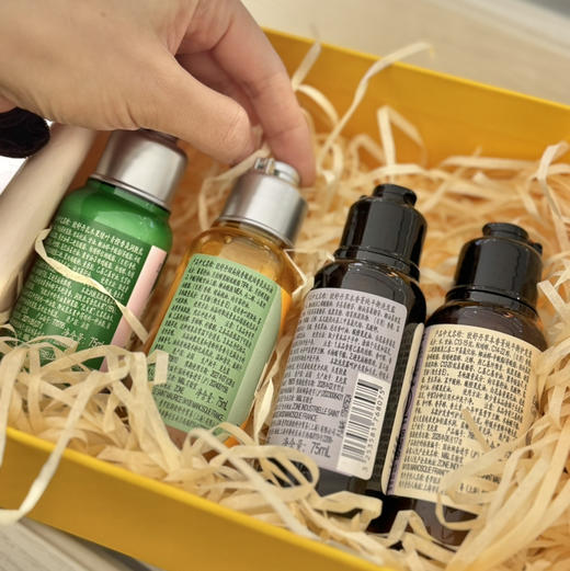 欧舒丹四件套 送人好看实用 包含洗发水75ml 护发素75ml 沐浴露75ml 润肤乳75ml 商品图1