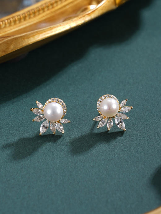 子佩集【花涧寻梦】银S925珍珠惜王妃耳钉【E4038】6mm珠镀金半花星芒2601 商品图3