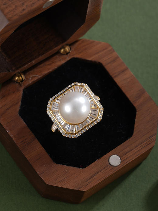 子佩集【女神芳华】银S925珍珠惜王妃戒指【R2129】10.5mm珠镀金四芒星方块2601 商品图2