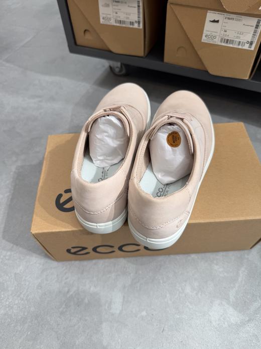 到手价799元 Ecco 【218683】 Classic Sneaker 系列女款休闲鞋，后跟加厚设计，主打轻便好穿 美国代购，无中文标签，介意慎拍 商品图3