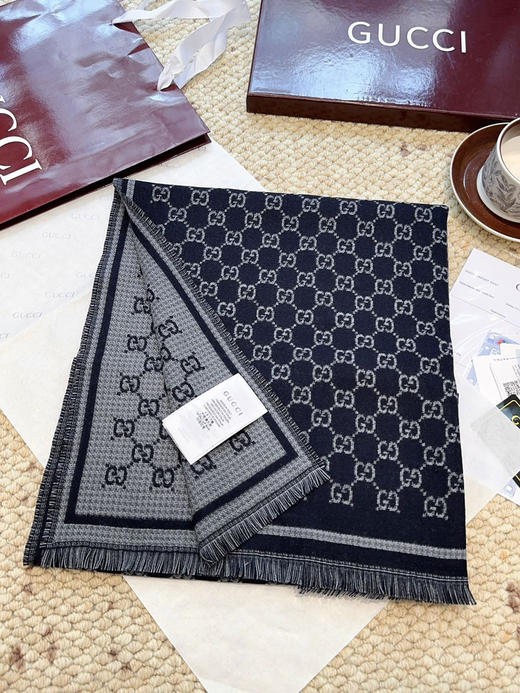 秋冬特惠💰240 古驰围巾【小G双面-Gu秋冬新款，GG时髦复古双面羊毛围巾！！】 商品图0