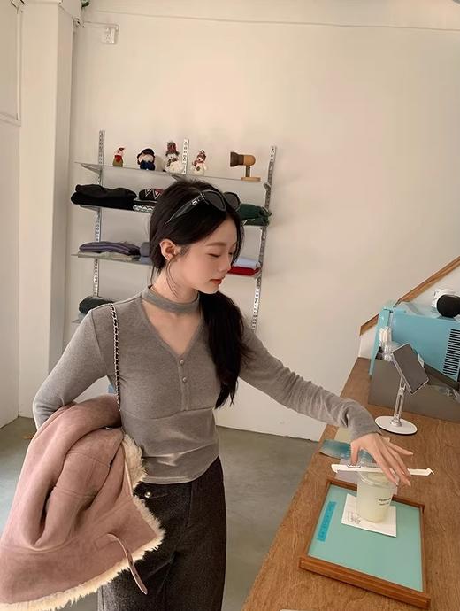 <曾小咸推荐>挂脖V领磨毛长袖 日常109/件 活动价69.99/件！【预售款，预计3-15天发货】 商品图10