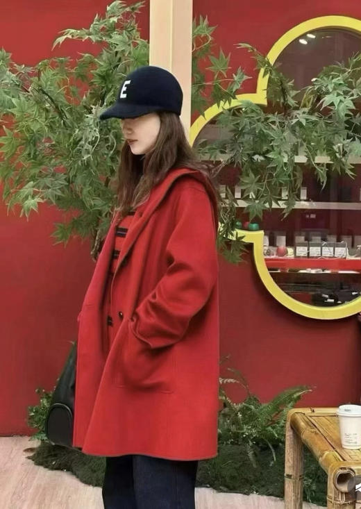 114-3 原价1699 渠道货 原材 小禾双面羊毛呢 手工剖缝 红色连帽大衣 新年小红帽大衣 商品图6