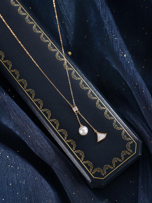 子佩集【幸运裙摆】银S925珍珠惜王妃套链【YB3780】7.5mm珠双色银杏叶吊球2601 商品图8