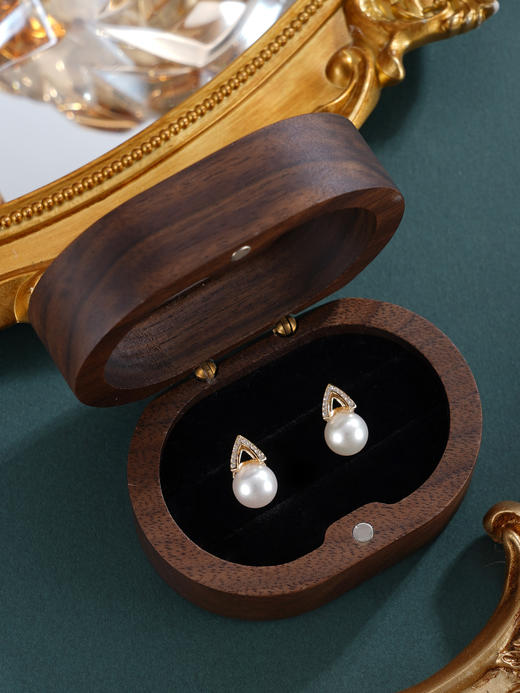 子佩集【璀璨定格】银S925珍珠惜王妃耳钉【E2826】8mm珠双色三角V字2601 商品图9