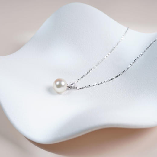 日韵凝光系列S925银 Akoya珍珠链牌 9-9.5mm 商品图2