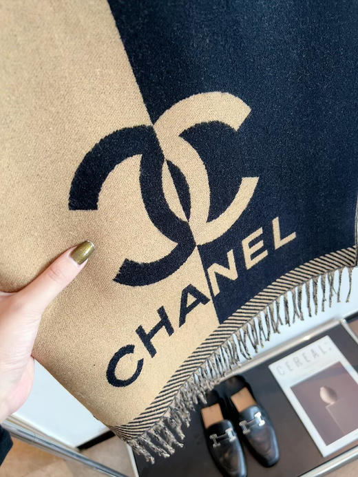 秋冬特惠💰160 香奈儿围巾 难得一见的单品，温柔配色 商品图7