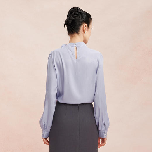 RE252斯尔丽26新款光泽感高级感可脱卸手盘花长袖职业通勤优雅纯色衬衫 商品图1