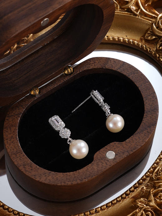 子佩集【海韵女神】银S925珍珠惜王妃耳钉【E4857】8mm珠双色方块2601 商品图4