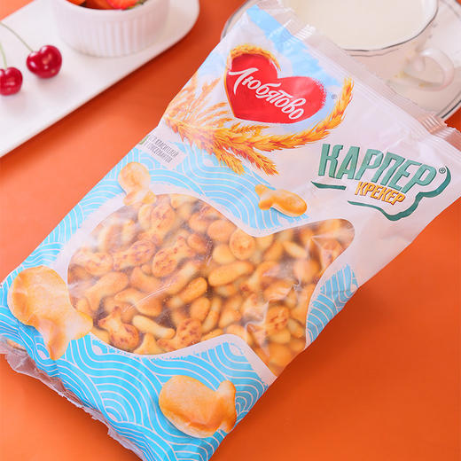 DAAI动物小鱼形饼干300g 商品图0