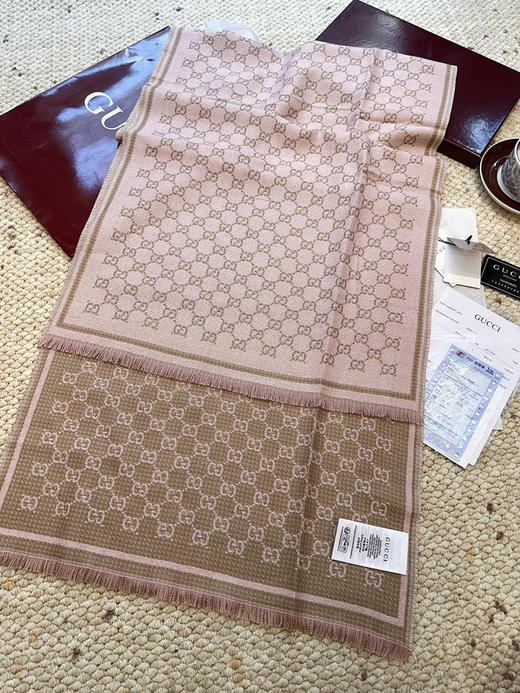 秋冬特惠💰240 古驰围巾【小G双面-Gu秋冬新款，GG时髦复古双面羊毛围巾！！】 商品图3