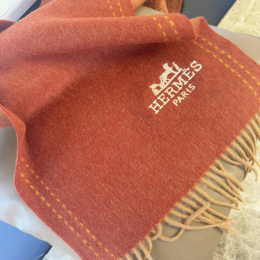 秋冬特惠💰290 爱马仕围巾 大H难得一见的温柔配色 商品图5