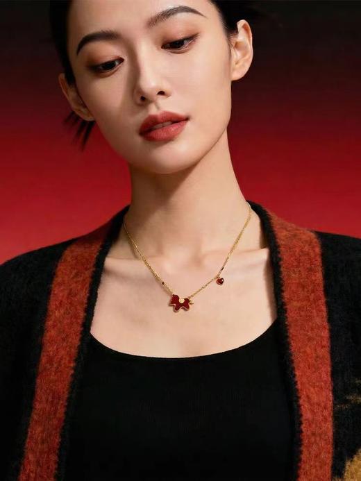 【爆款】AJIDOU阿吉豆项链马上有钱吊坠红色爱心锁骨链AA25H0147A10【爆单！！预售3.15发货】 商品图2