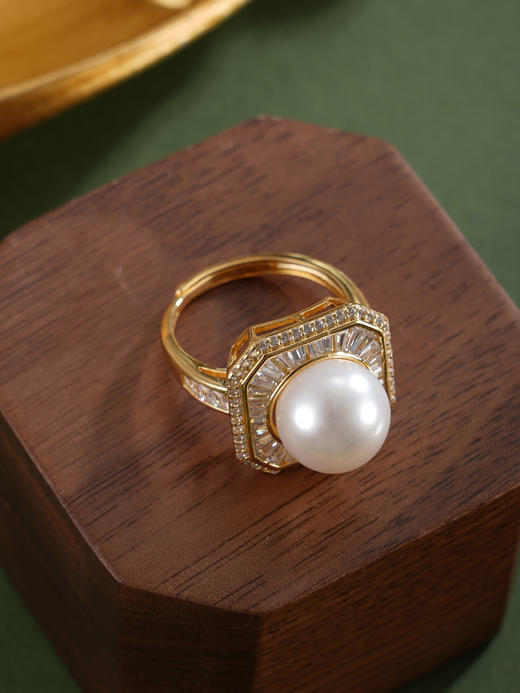 子佩集【女神芳华】银S925珍珠惜王妃戒指【R2129】10.5mm珠镀金四芒星方块2601 商品图3