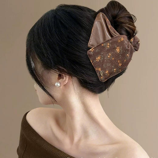 淡雅碎花三角抓-纪念日百货门店同款168643544 商品图1