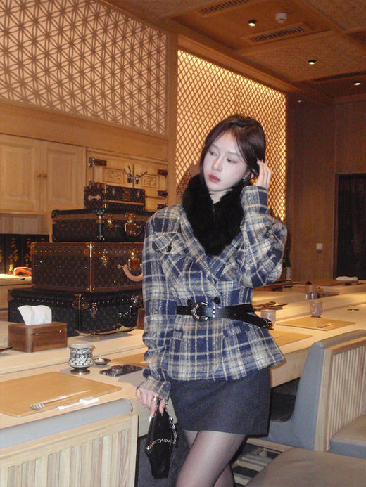 现货  温莎小姐 复古色织格纹/夹棉短款西装 商品图0