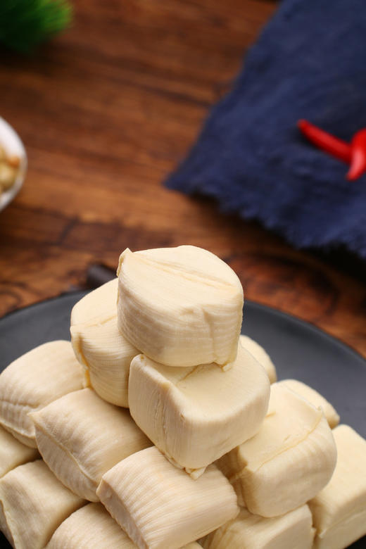 ‼️买二送一 ！3盒💰19.9【云南石屏包浆豆腐】赠送辣椒面蘸料，煎炸烤煮‼️✅精选颗粒大非转基因大豆，满满优质蛋白，豆香浓郁✅井水点制工艺，质地细腻，清香滑嫩，口感好🤤 商品图3