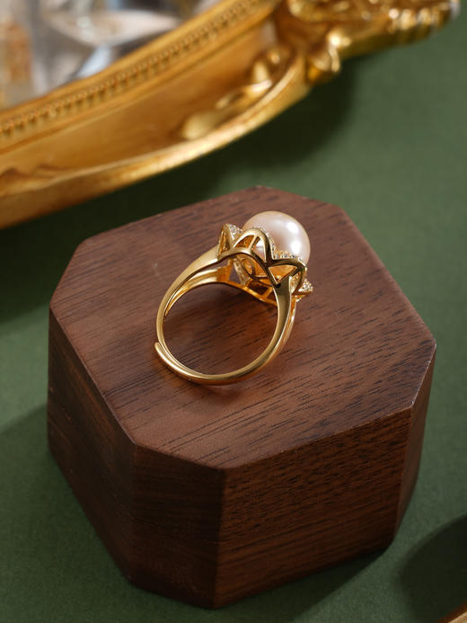 子佩集【繁花物语】银S925珍珠惜王妃戒指【R1873A】10.5mm珠镀金花朵金色珠2601 商品图5