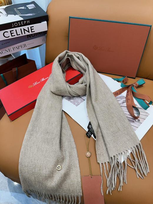 秋冬特惠💰460 诺悠翩雅围巾 经典“水波纹”素色羊绒围巾 商品图3