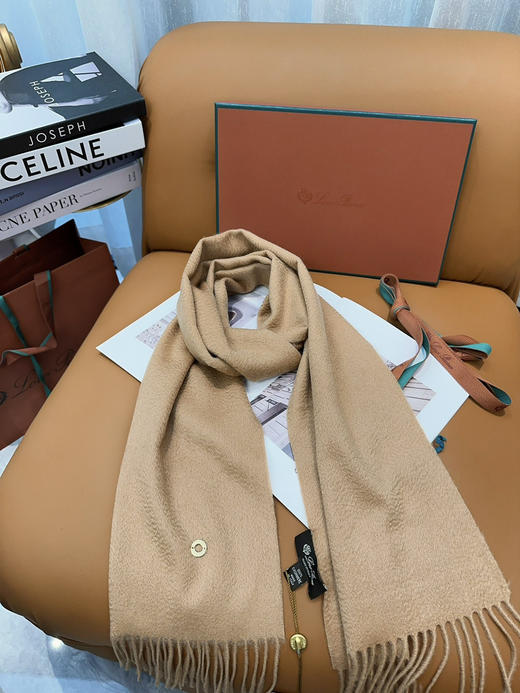 秋冬特惠💰460 诺悠翩雅围巾 经典“水波纹”素色羊绒围巾 商品图3