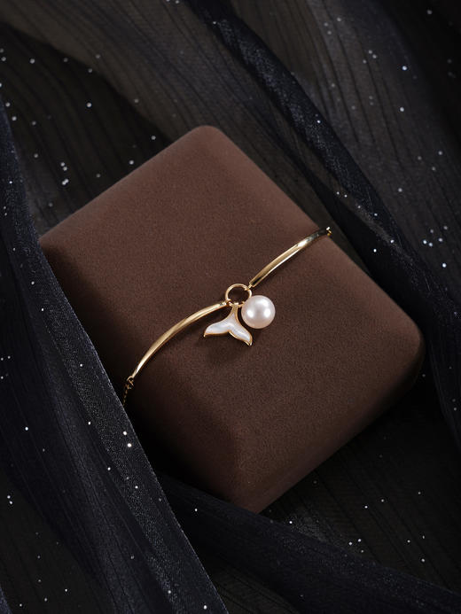 子佩集【珠光鱼尾】银S925珍珠惜王妃手链【MLSL012】8.2mm珠镀金鱼尾爱心2601 商品图6