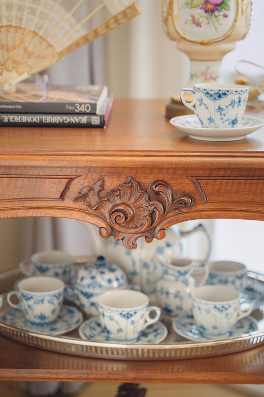 独角鹿西洋古董20世纪初法国出品古典卷叶主题核桃木精雕多层边几 商品图7