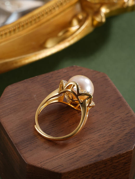 子佩集【繁花物语】银S925珍珠惜王妃戒指【R1873A】10.5mm珠镀金花朵金色珠2601 商品图7