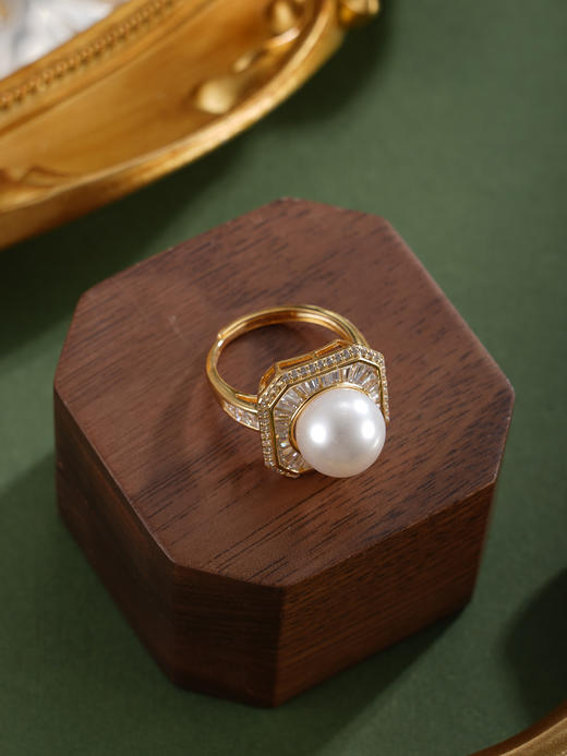 子佩集【女神芳华】银S925珍珠惜王妃戒指【R2129】10.5mm珠镀金四芒星方块2601 商品图4