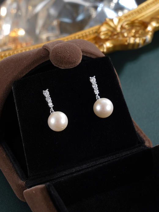 子佩集【缪斯星辰】银S925珍珠惜王妃耳钉【MLEH016】8.5mm珠一字吊球2601 商品图3