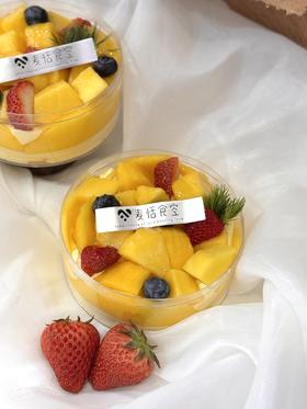 芒果碗（芒果奶油 原味乳酪胚）