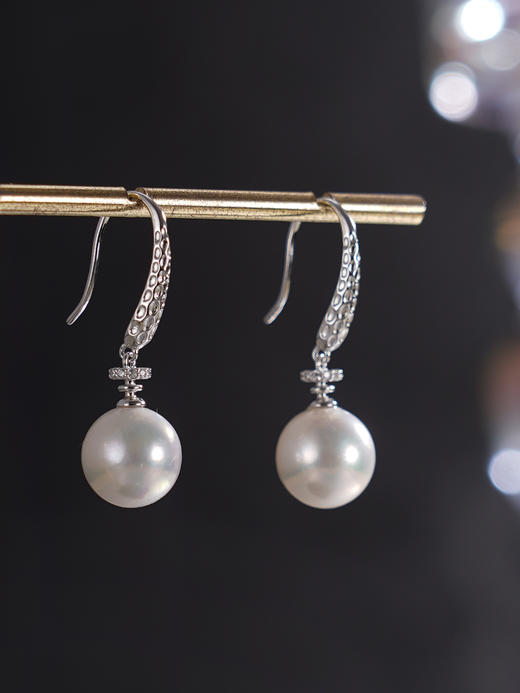 子佩集【月华轨迹】银S925珍珠惜王妃耳环【E4378】10mm珠双色单珠蛇纹2601 商品图7
