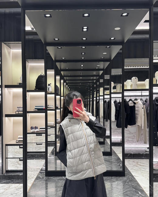 114-2 帮清库 亏清 忙可三合一 羊毛羊绒呢大衣 鹅绒马甲 轻盈保暖多穿外套 只换码不退货 商品图9