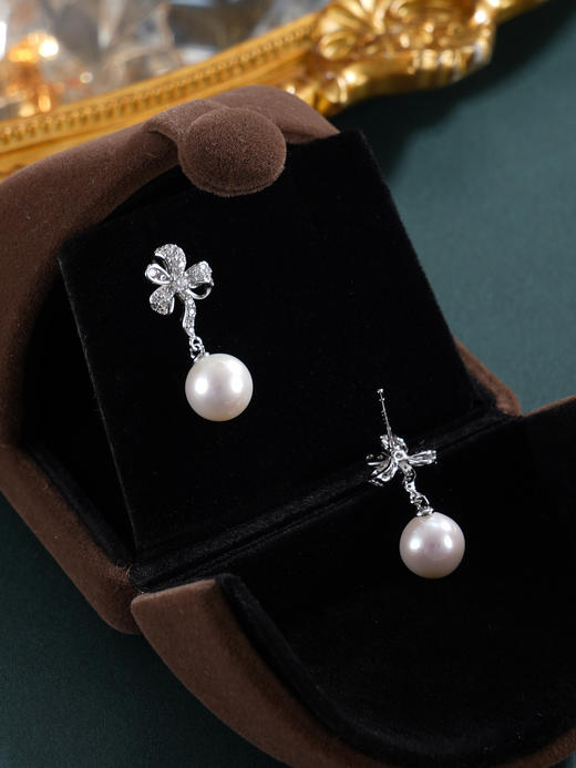 子佩集【霜妍】银S925珍珠惜王妃耳钉【MLEH010】8.5mm珠花朵2601 商品图5