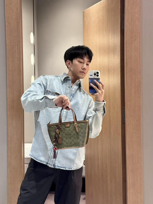 126-1 微商相册 客气免代品 小托特 手提包 商品图1