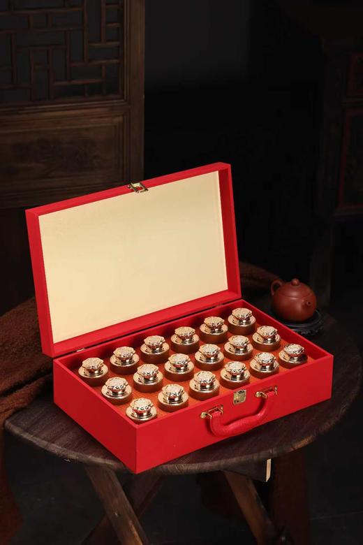 新春贺礼手提式大红袍茶叶礼盒 商品图1