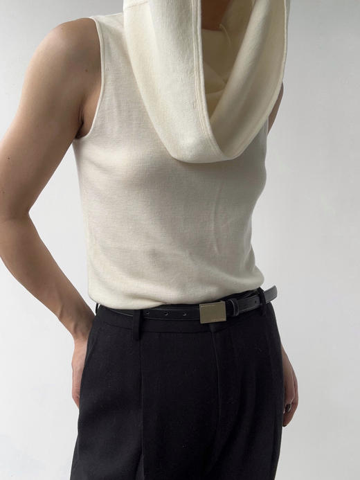 YANYI CHANG｜91910941 可脱卸袖子披肩式 套头毛衫 [ 雅白 ] 商品图0