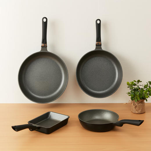 家用厨房锅具煤气超轻量煎蛋锅煎锅炒锅KY030 商品图0