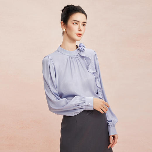 RE252斯尔丽26新款光泽感高级感可脱卸手盘花长袖职业通勤优雅纯色衬衫 商品图2