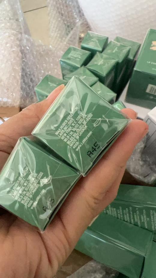 到手价499元 日期28年 唇蜜中的爱马仕 Lamer唇蜜正装40 Coral 珊瑚色 美国代购，无中文标签，介意慎拍 商品图3