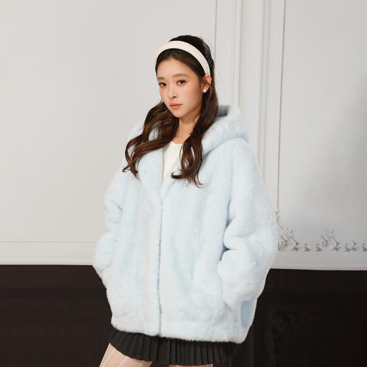 纯色百搭软乎乎宽松连帽外套-纪念日百货门店同款168644192 商品图0