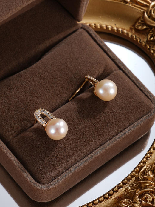 子佩集【静谧时光】银S925珍珠惜王妃耳钉【E4910】8mm珠双色马蹄半环2601 商品图4