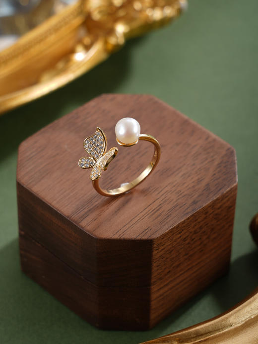 子佩集【蝶光溯影】银S925珍珠惜王妃戒指【R0982】6mm珠镀金蝴蝶2601 商品图2