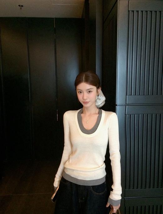 <曾小咸推荐> 复古V领撞色假两件针织衫 日常139/件 活动价89.99/件！【预售款，预计3-15天发货】 商品图8