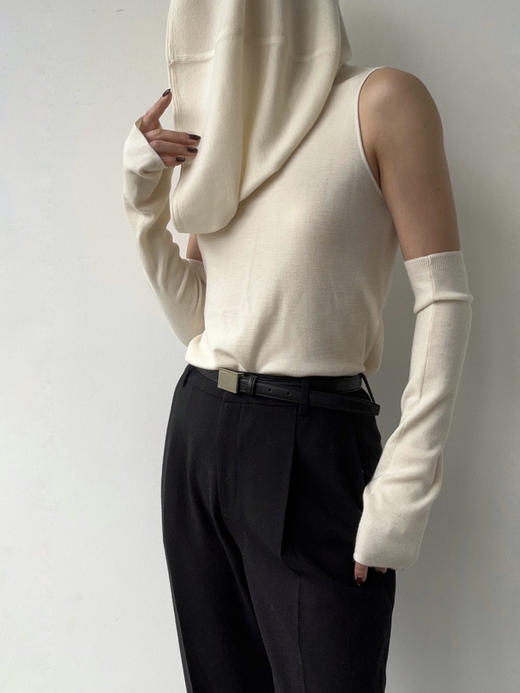 YANYI CHANG｜91910941 可脱卸袖子披肩式 套头毛衫 [ 雅白 ] 商品图2
