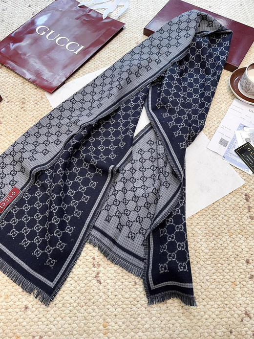 秋冬特惠💰240 古驰围巾【小G双面-Gu秋冬新款，GG时髦复古双面羊毛围巾！！】 商品图5