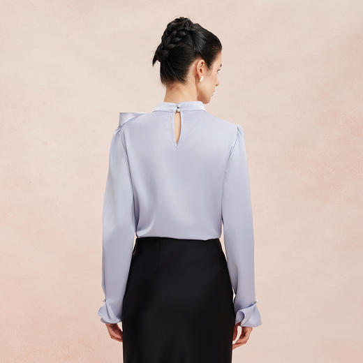 RE253斯尔丽2026春季新款光泽感高级感飘带长袖职业通勤优雅纯色衬衫 商品图1