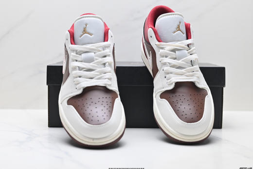 耐克乔丹Air Jordan 1 Low低帮休闲运动板鞋IR7600-211男女鞋 商品图6