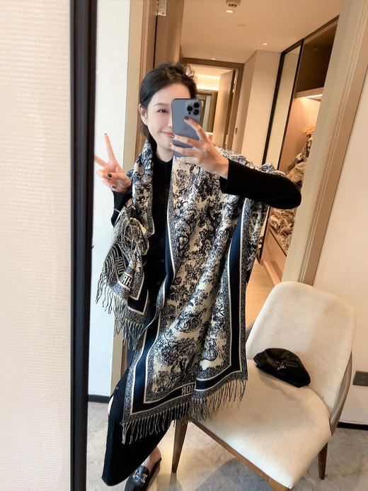 秋冬特惠💰150 迪家围巾 四季都可以用 真心美的让人非常非常心动 商品图4